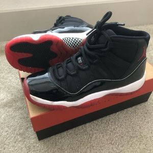 AIR JORDAN 11 RETRO breds